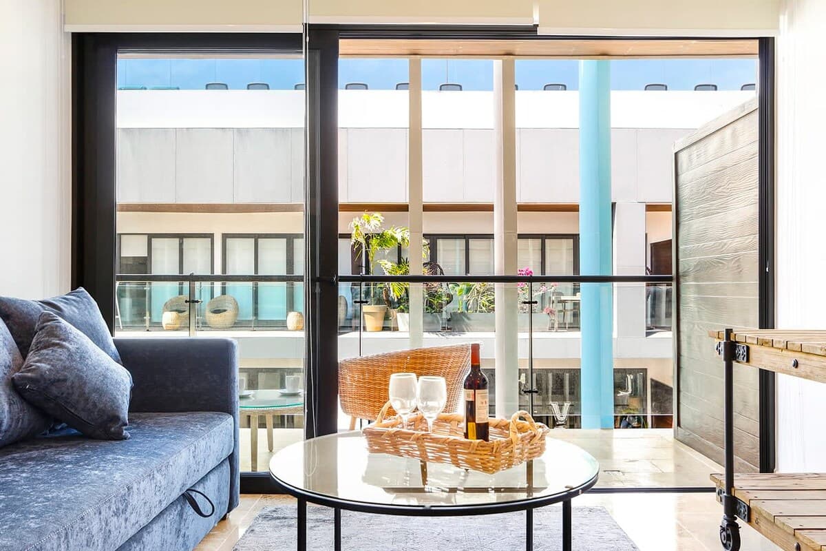 Serenada Residence - Image 3