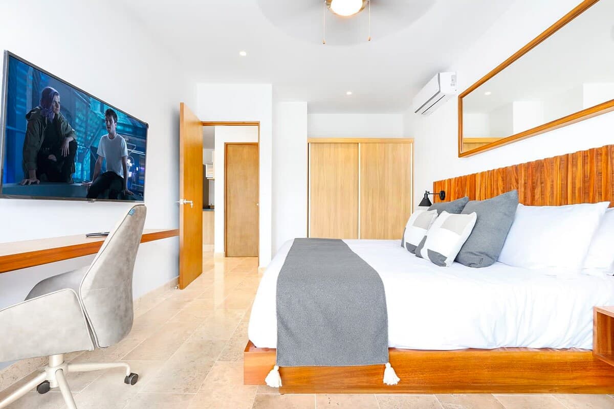 Serenada Residence - Image 20