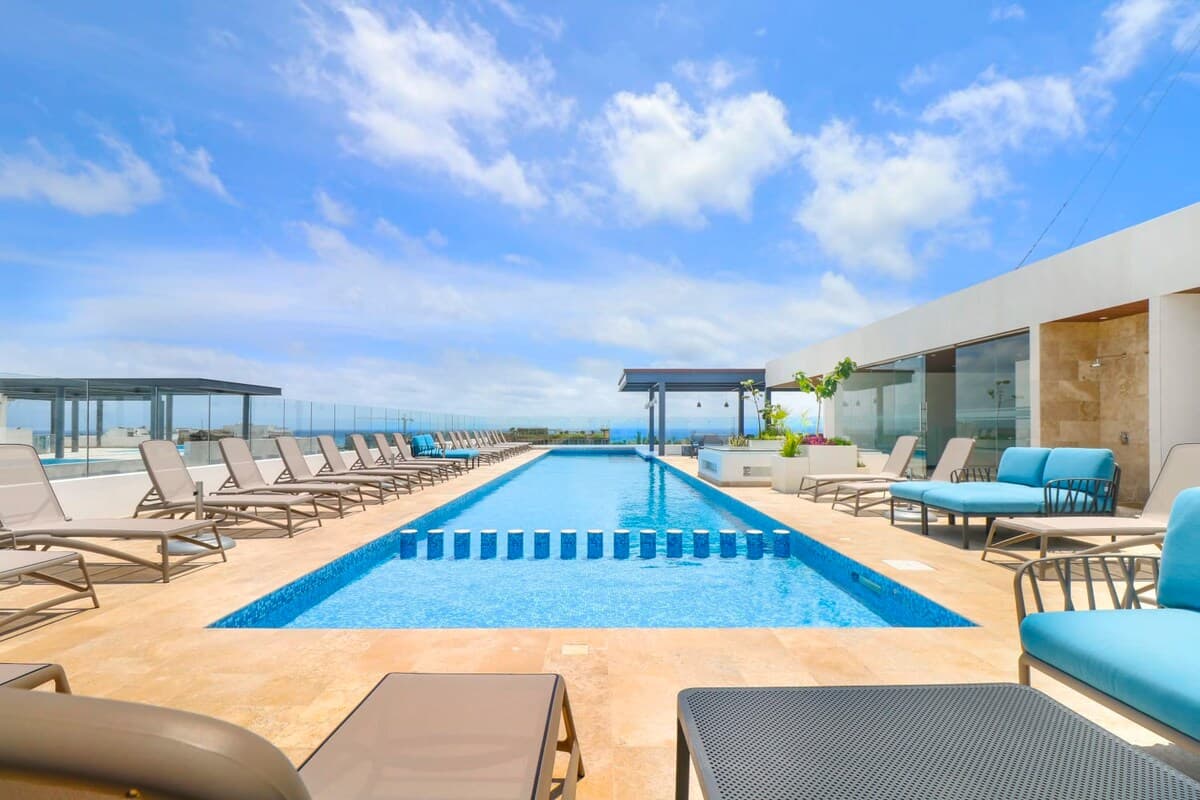 Hibiscus Residence - Image 2