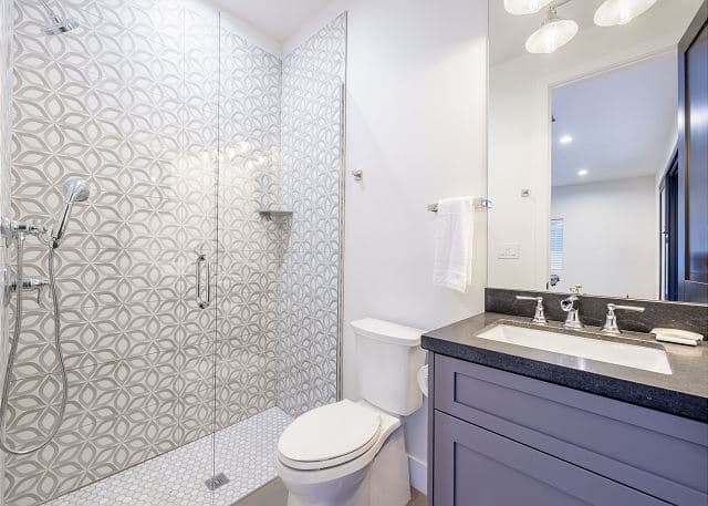 Estate on the River - Image 41