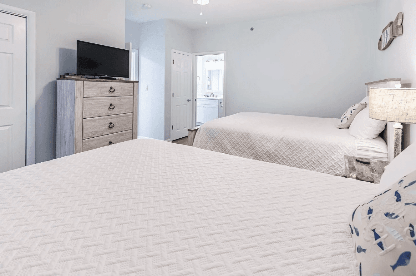 South Shore - Image 18