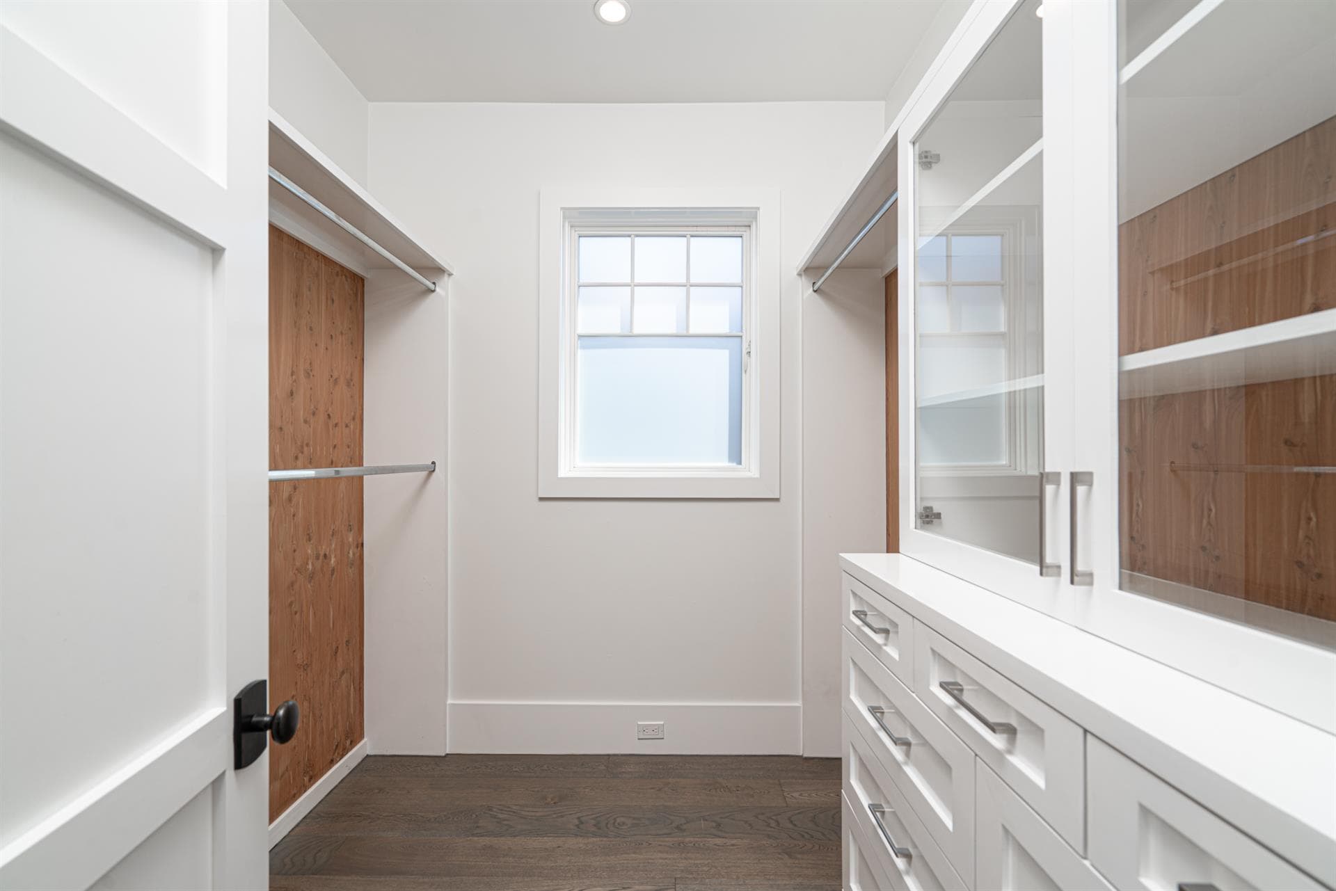 Peninsula Pearl - Image 32