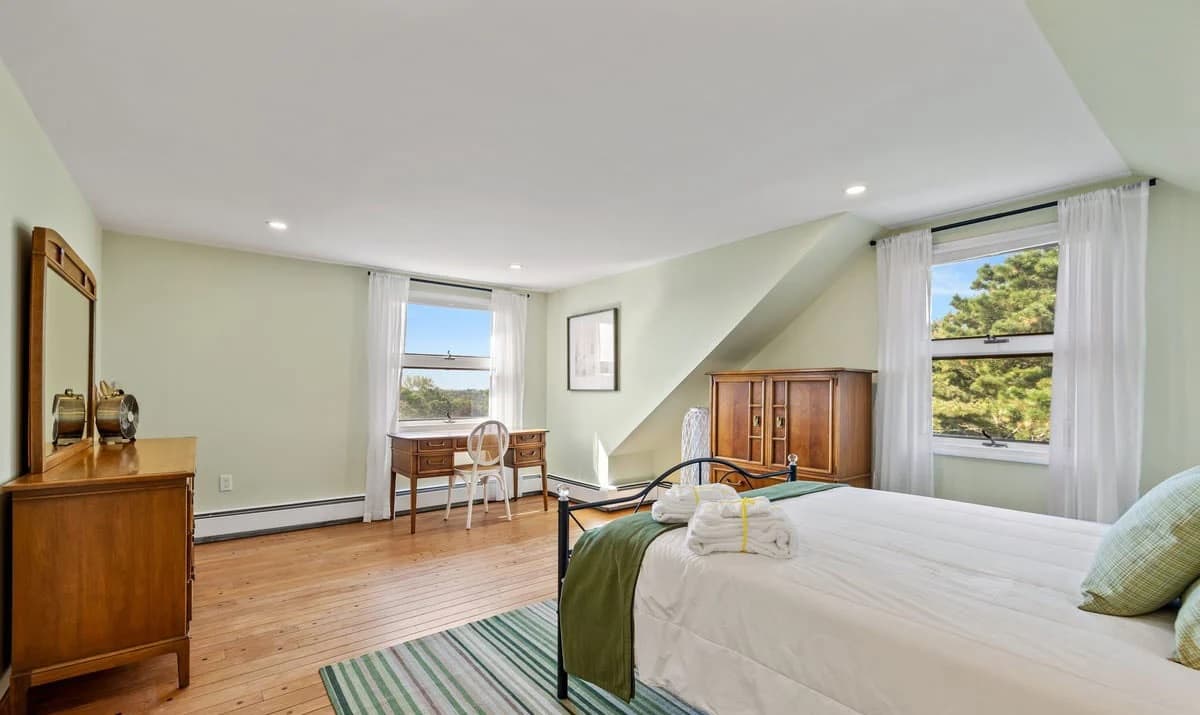 Over the Horizon - Image 17