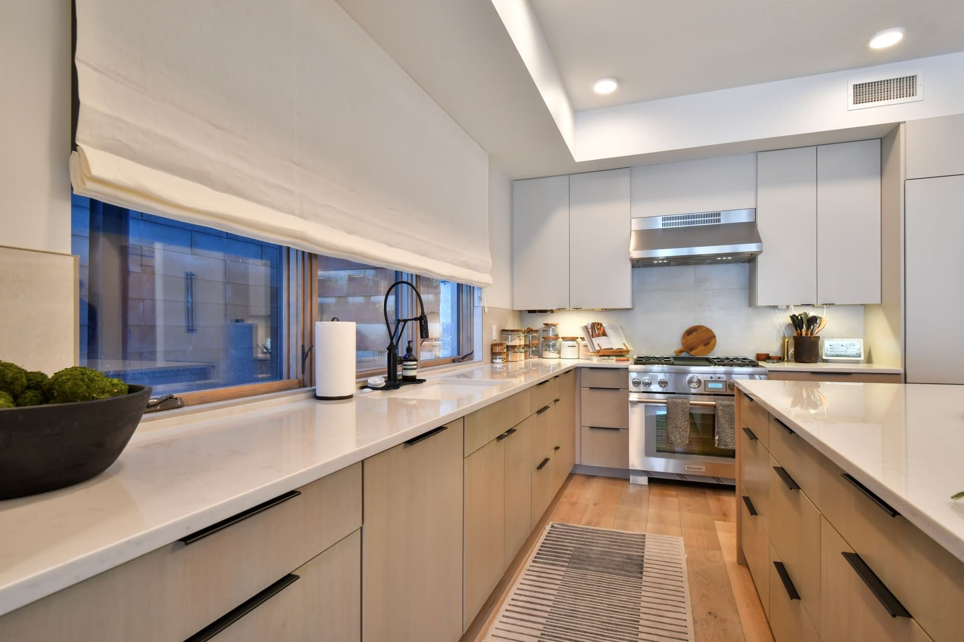 Kings Crown #102C - Image 11