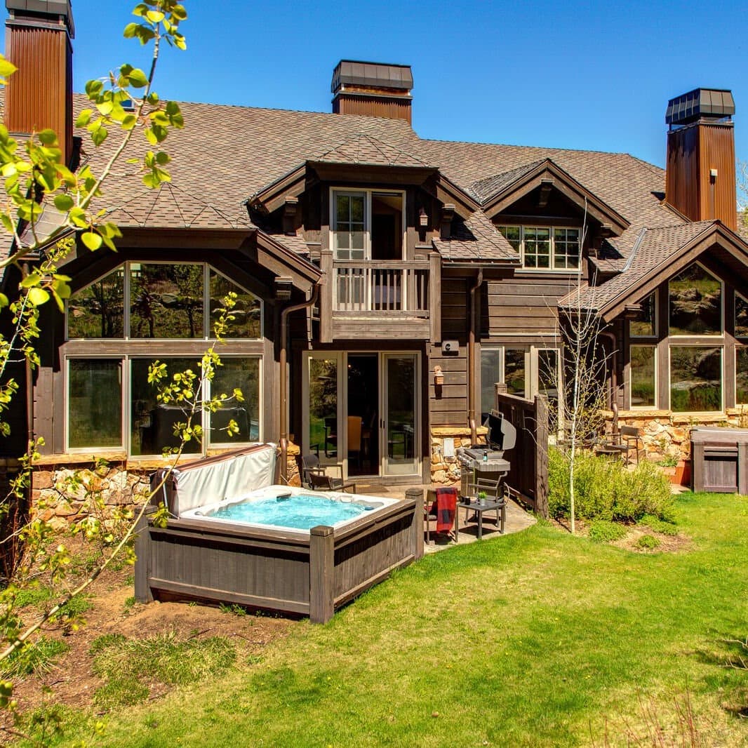 Star House - Image 1