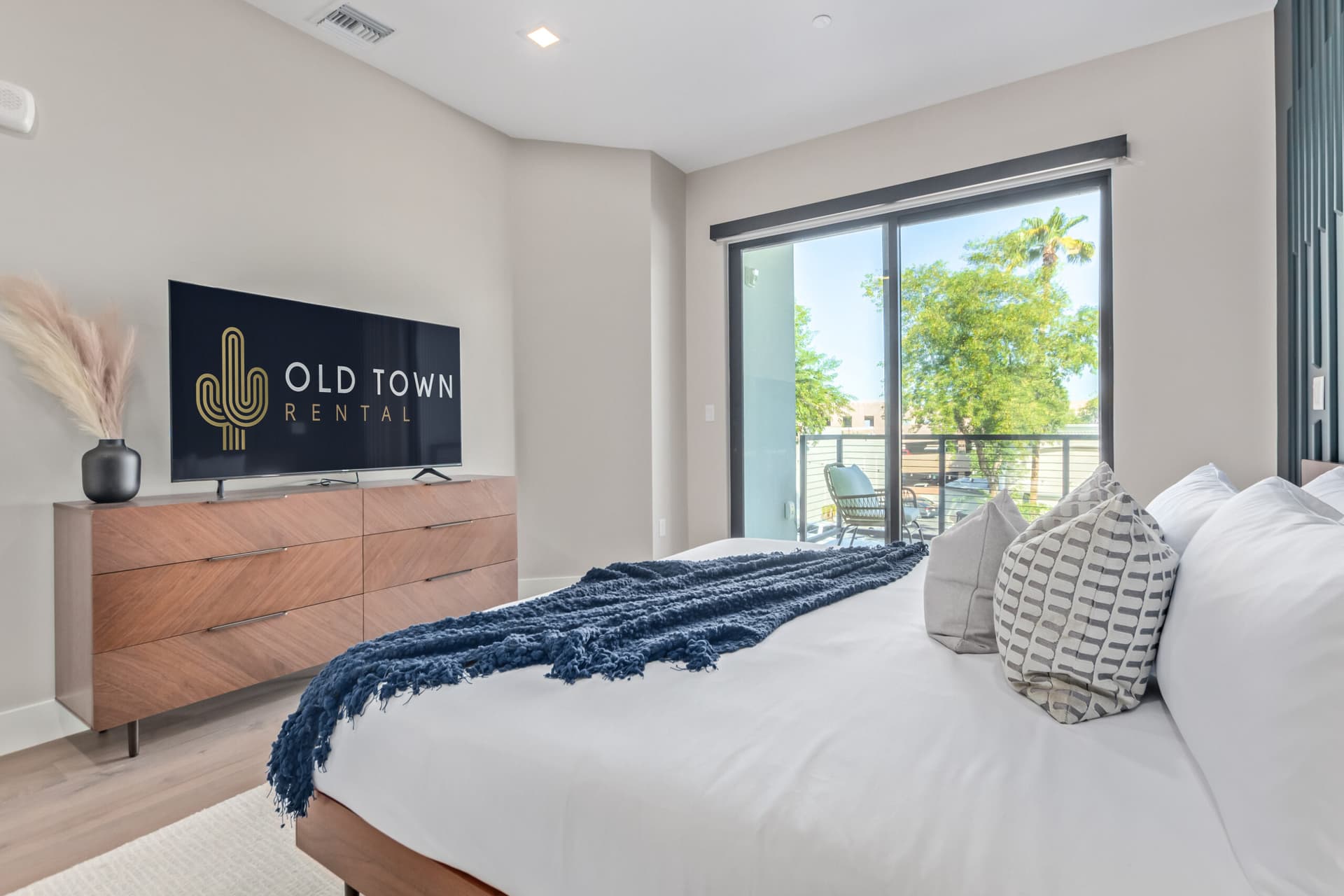 Craftsman Penthouse - Image 14