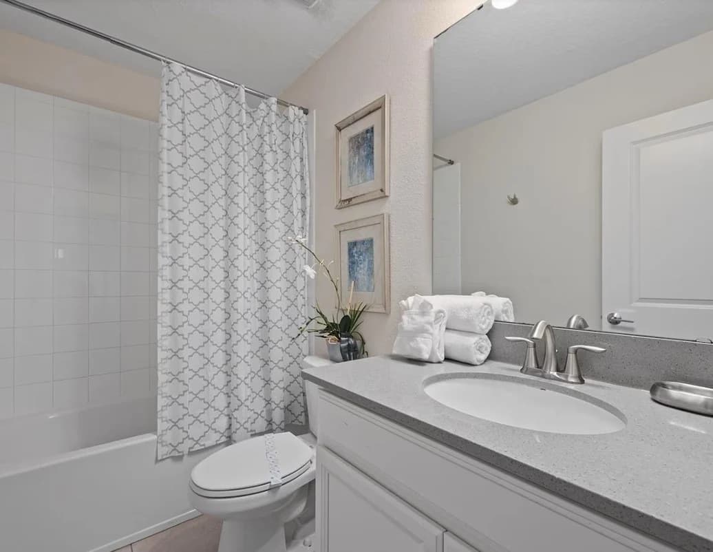 Pebble Beach Hideaway - Image 22