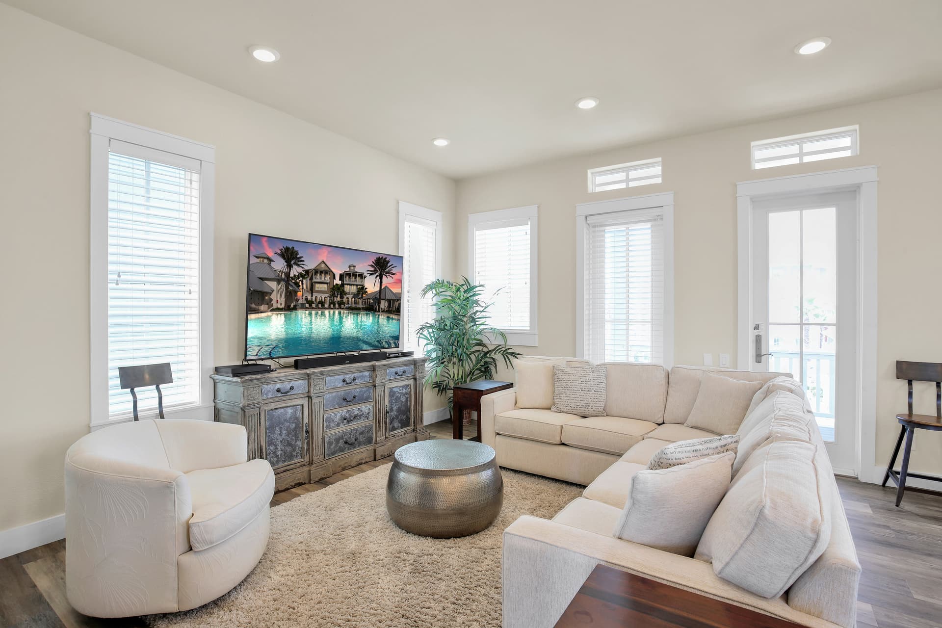 Luxe Palmilla Home - Image 2