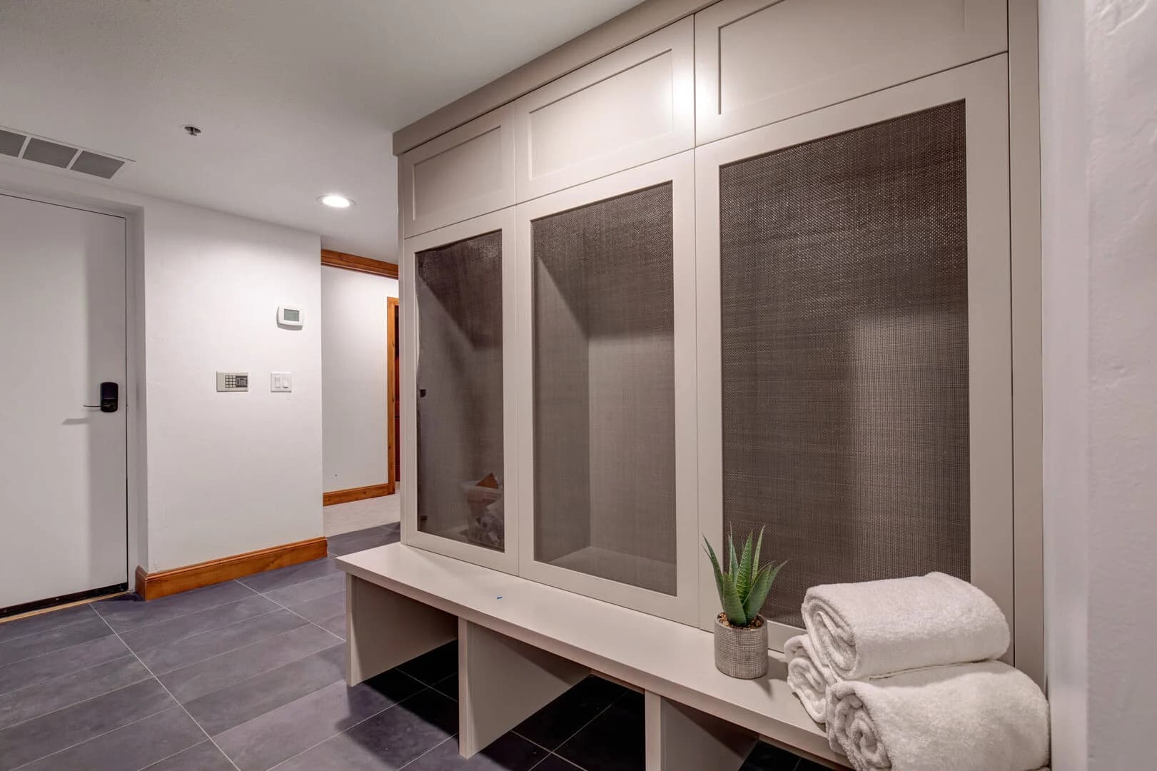 Ontario Lodge - Image 31