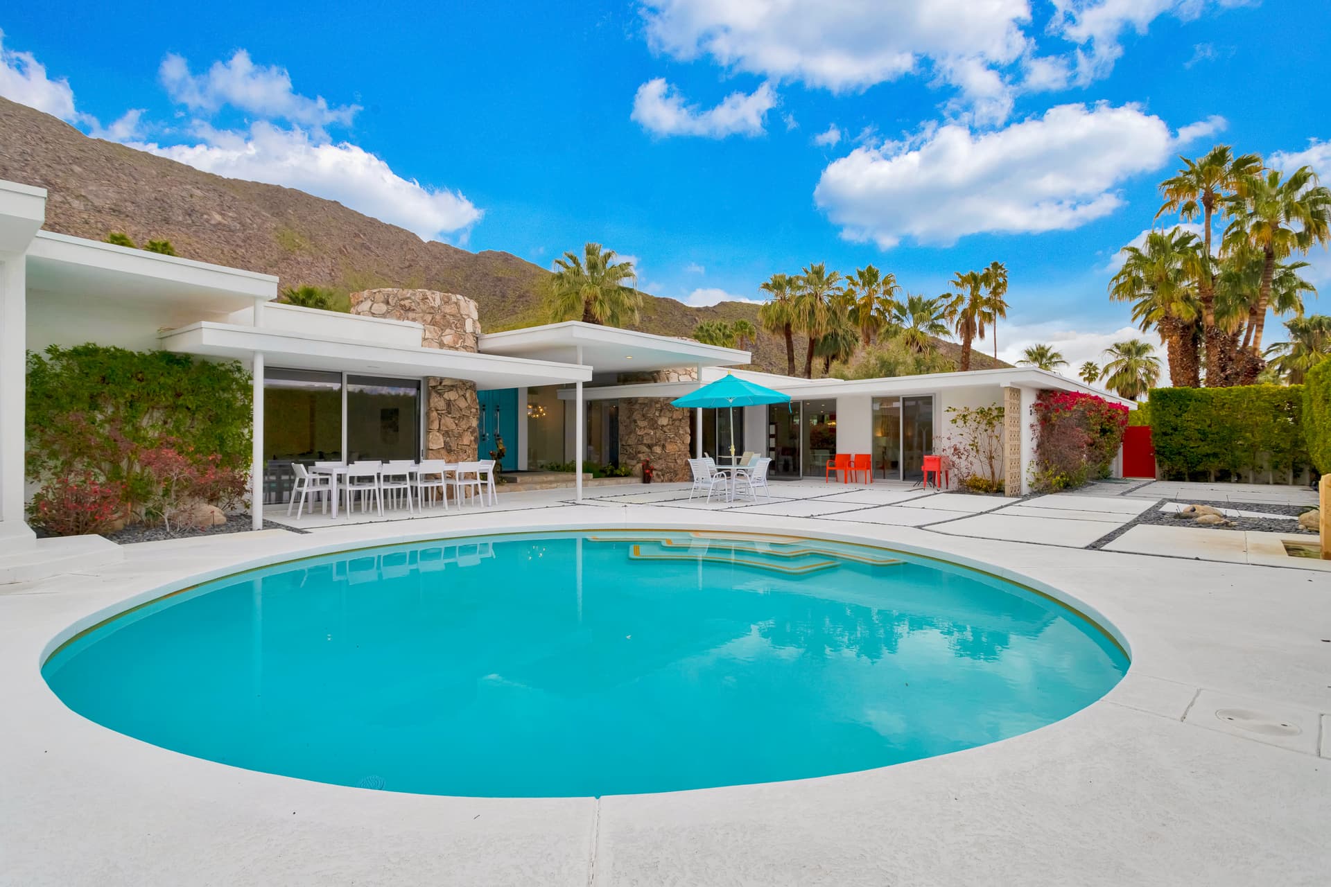 Gala Place - Image 2