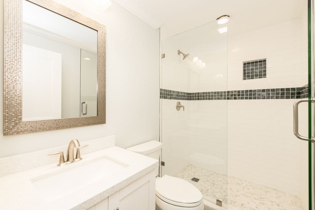 Upper Sunset North - Image 35