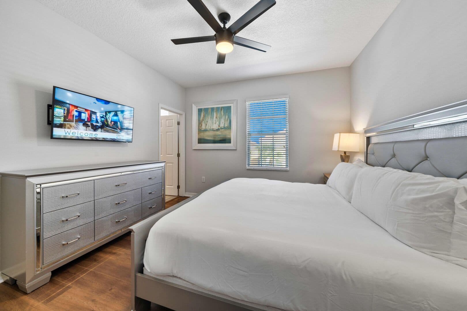 Grand View - Image 12