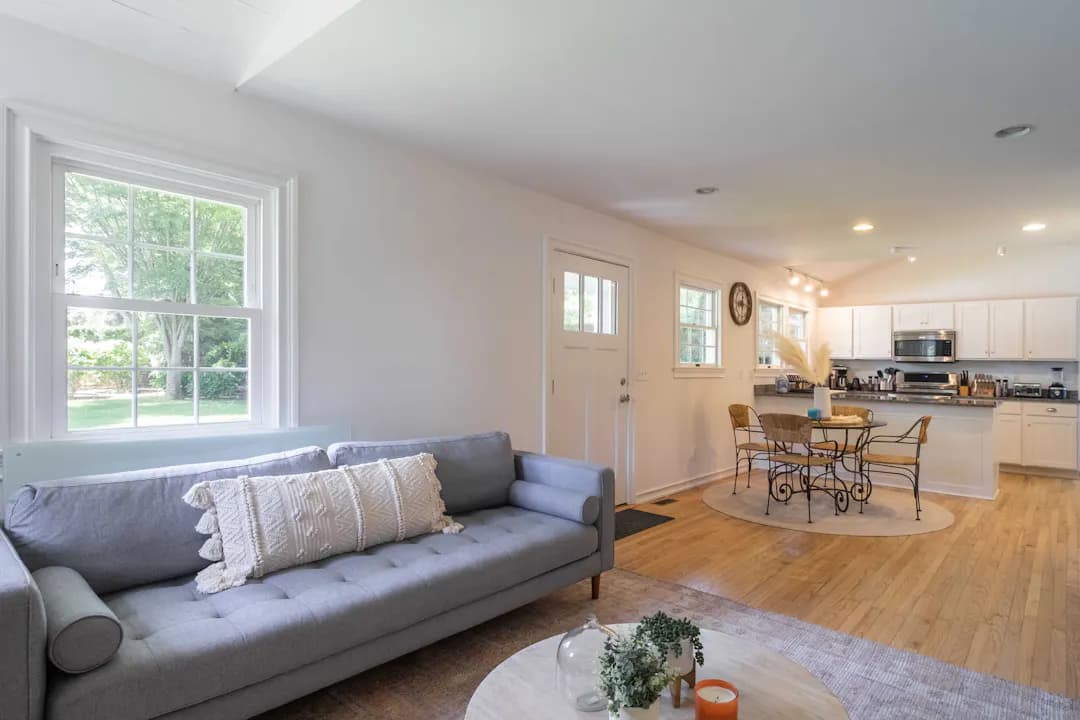 Driftwood Home - Image 2