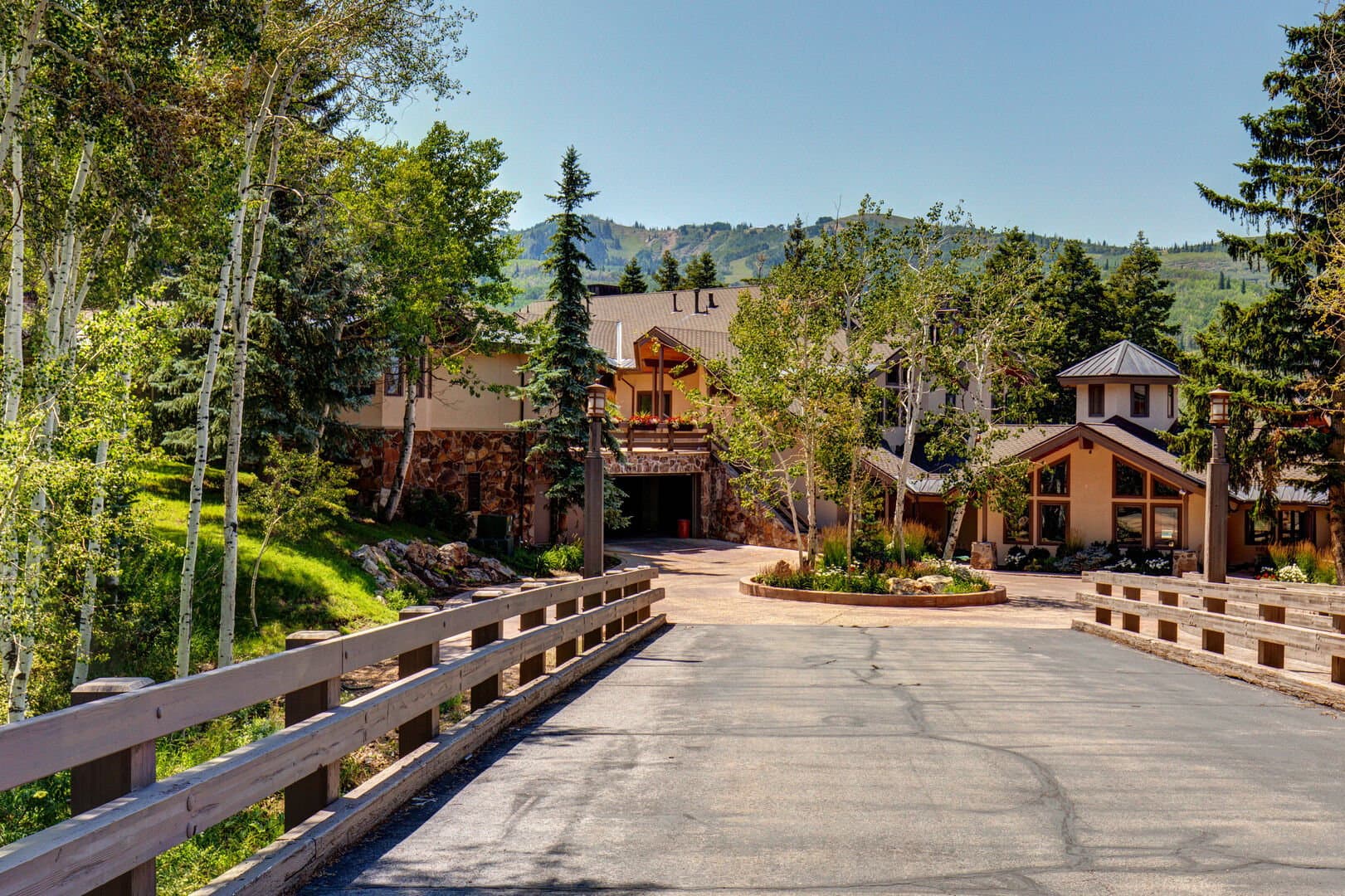 Ontario Lodge - Image 37