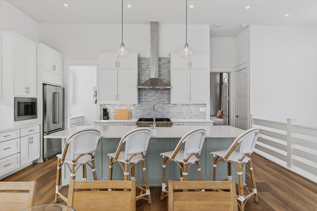 Sunny Shores - Image 9