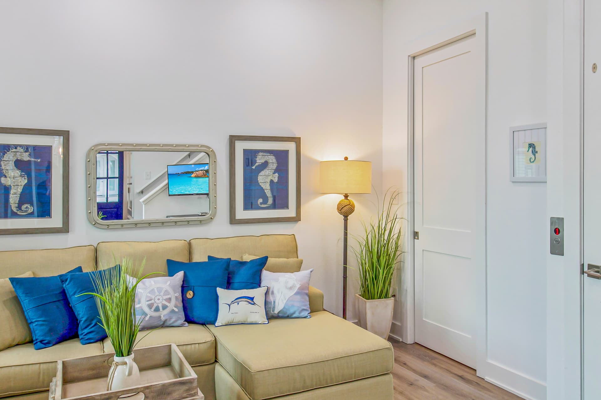 Grey Pelican Place - Image 4