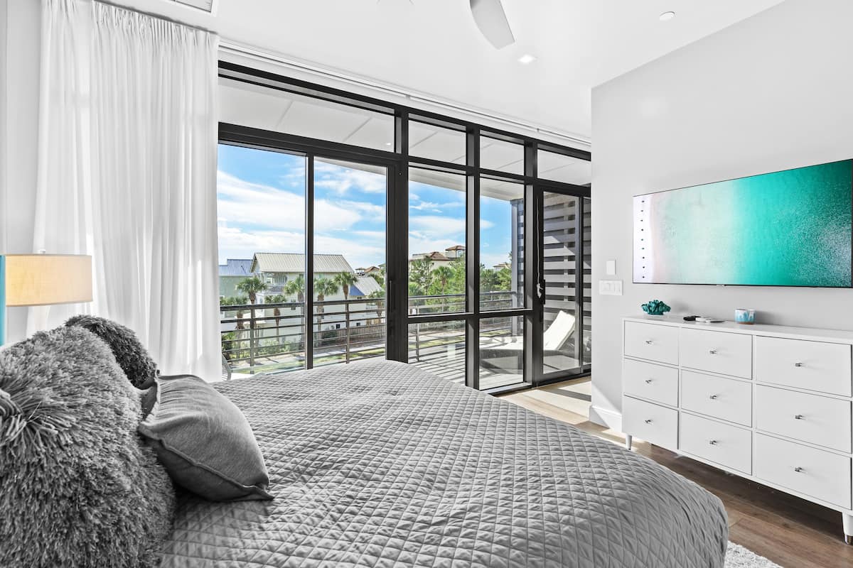 Crest One - Image 10