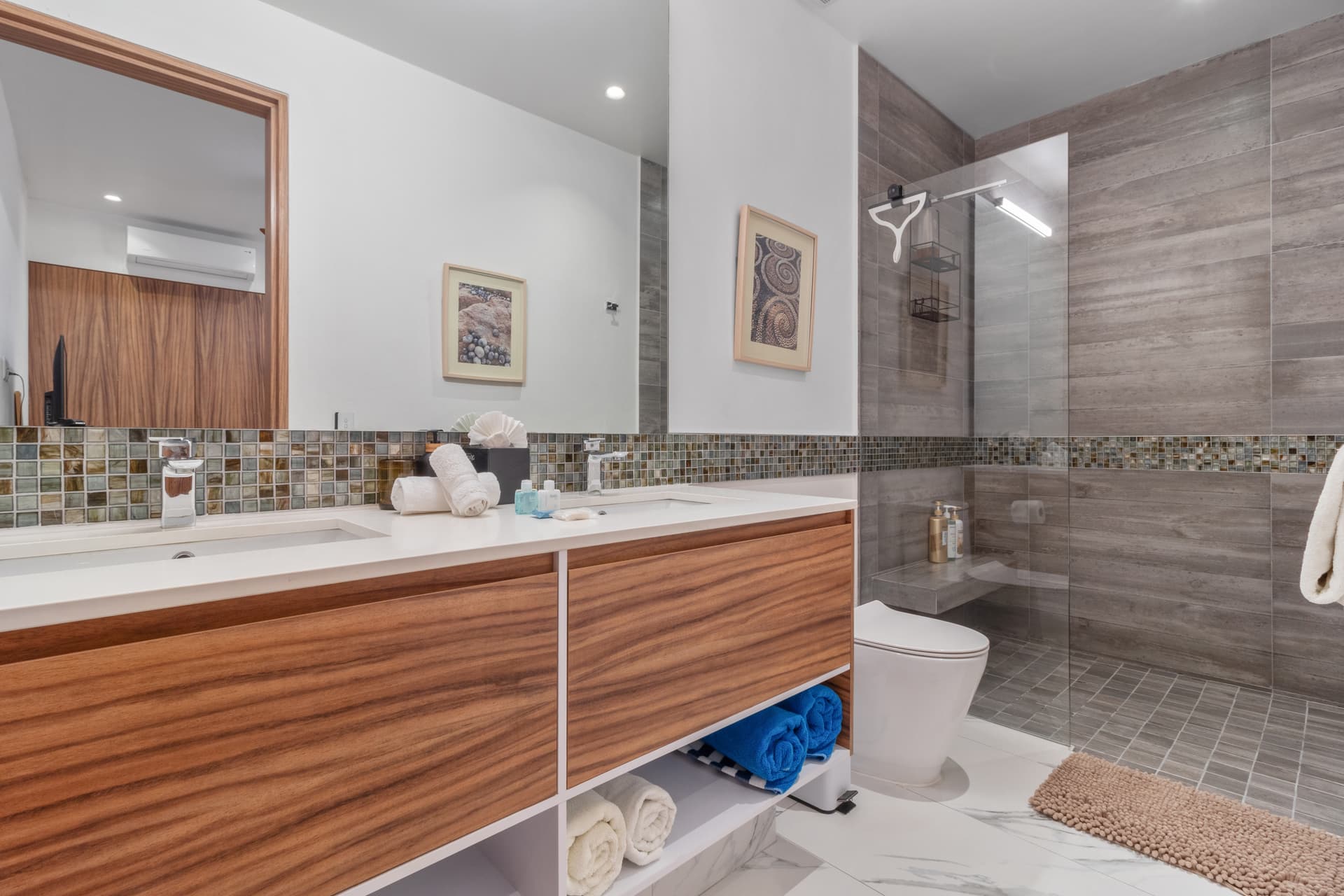 Vibrance Residence - Image 16