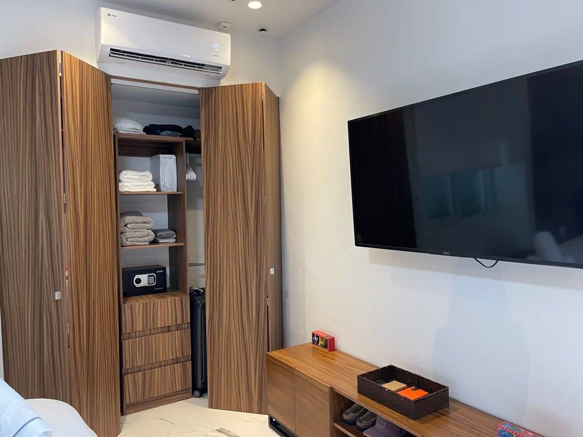 Emiliano Residence - Image 26