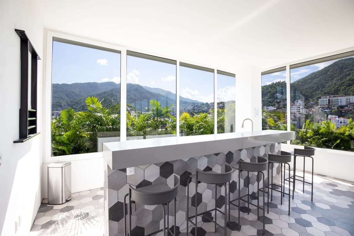 Sea Dragon Residence - Image 20