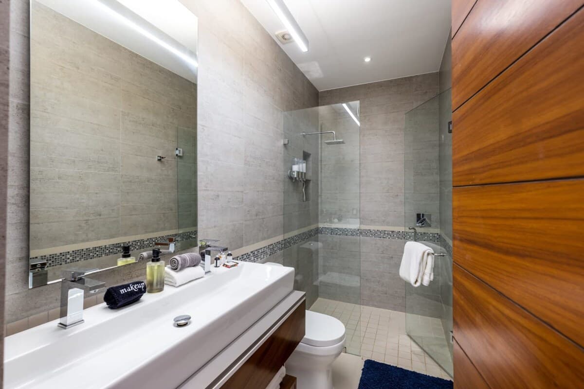 Coral Paradise - Image 21