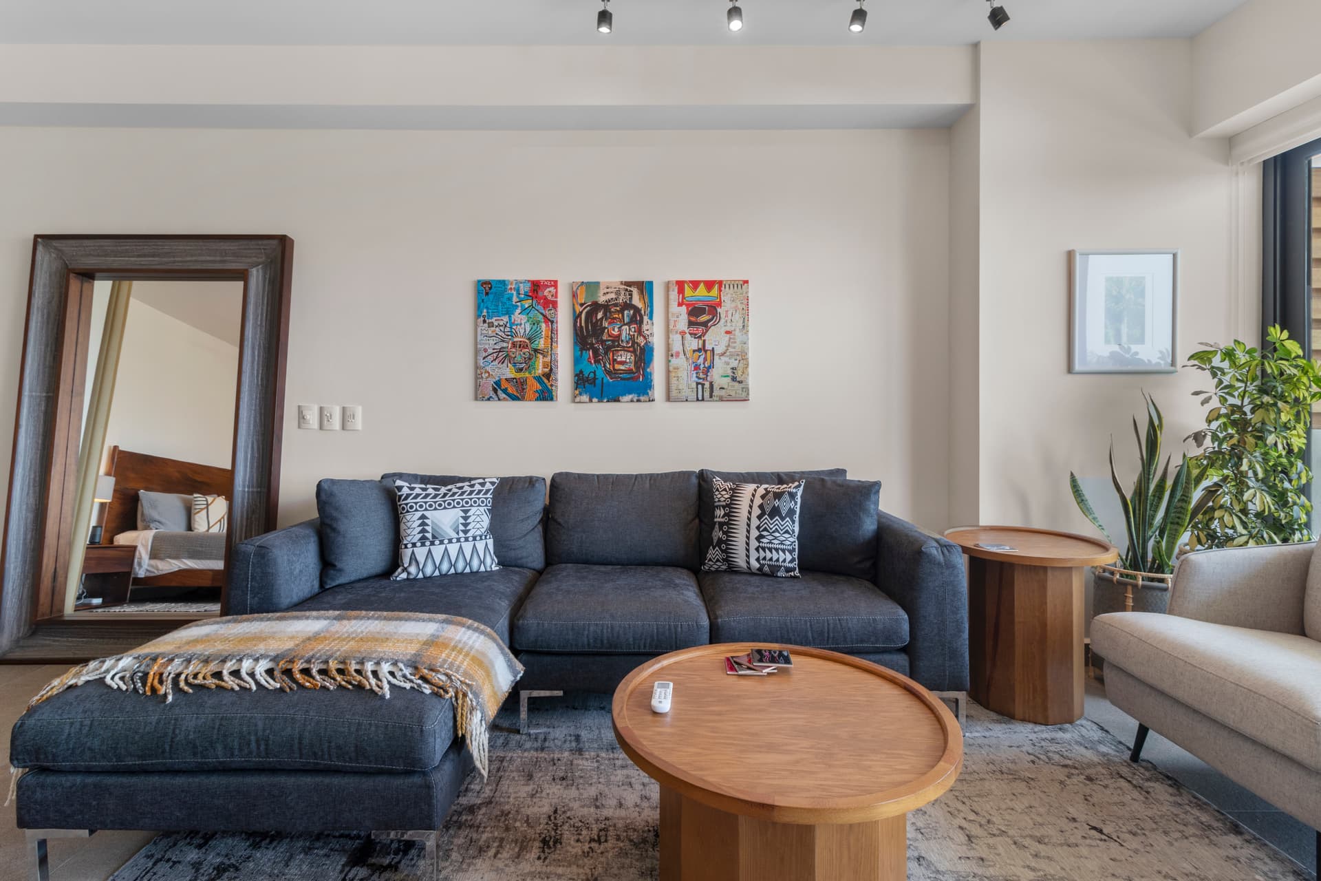  Dolphin Den - Image 5