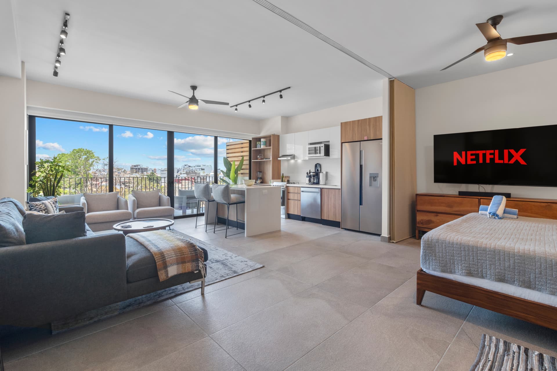  Dolphin Den - Image 5