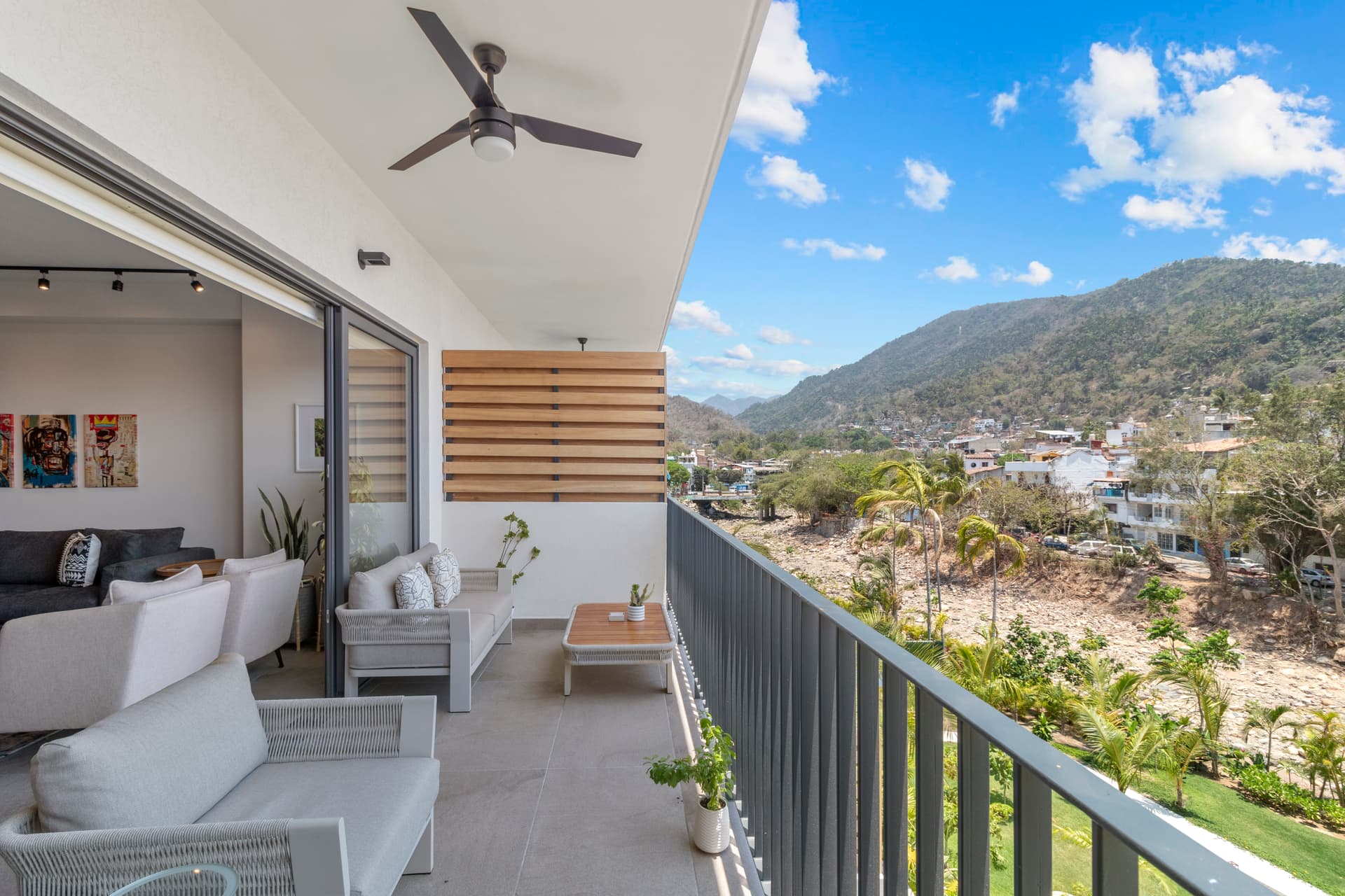  Dolphin Den - Image 11