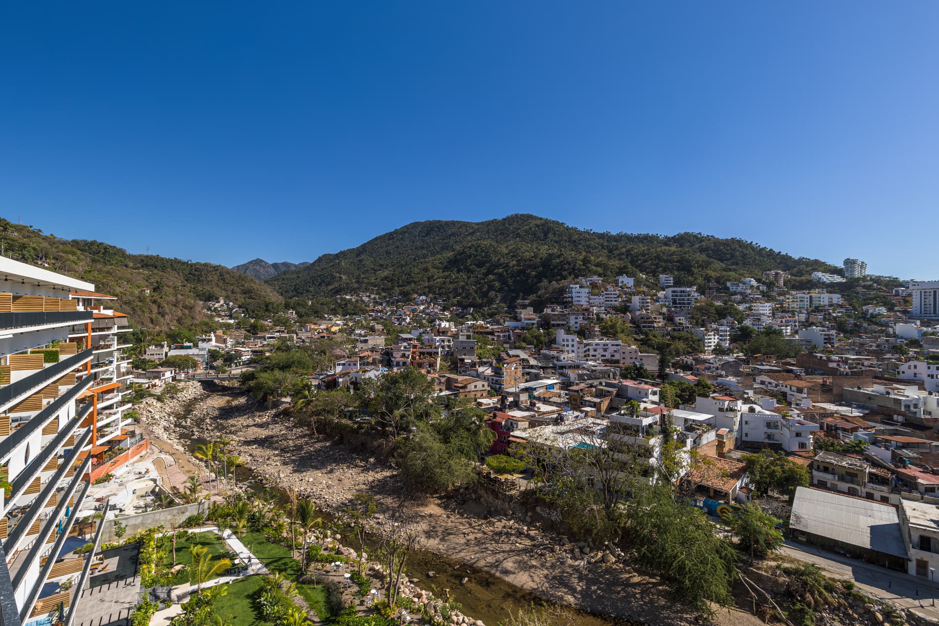  Dolphin Den - Image 28