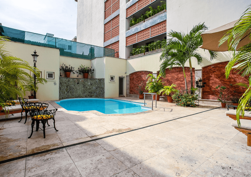 Azure Oasis - Image 2