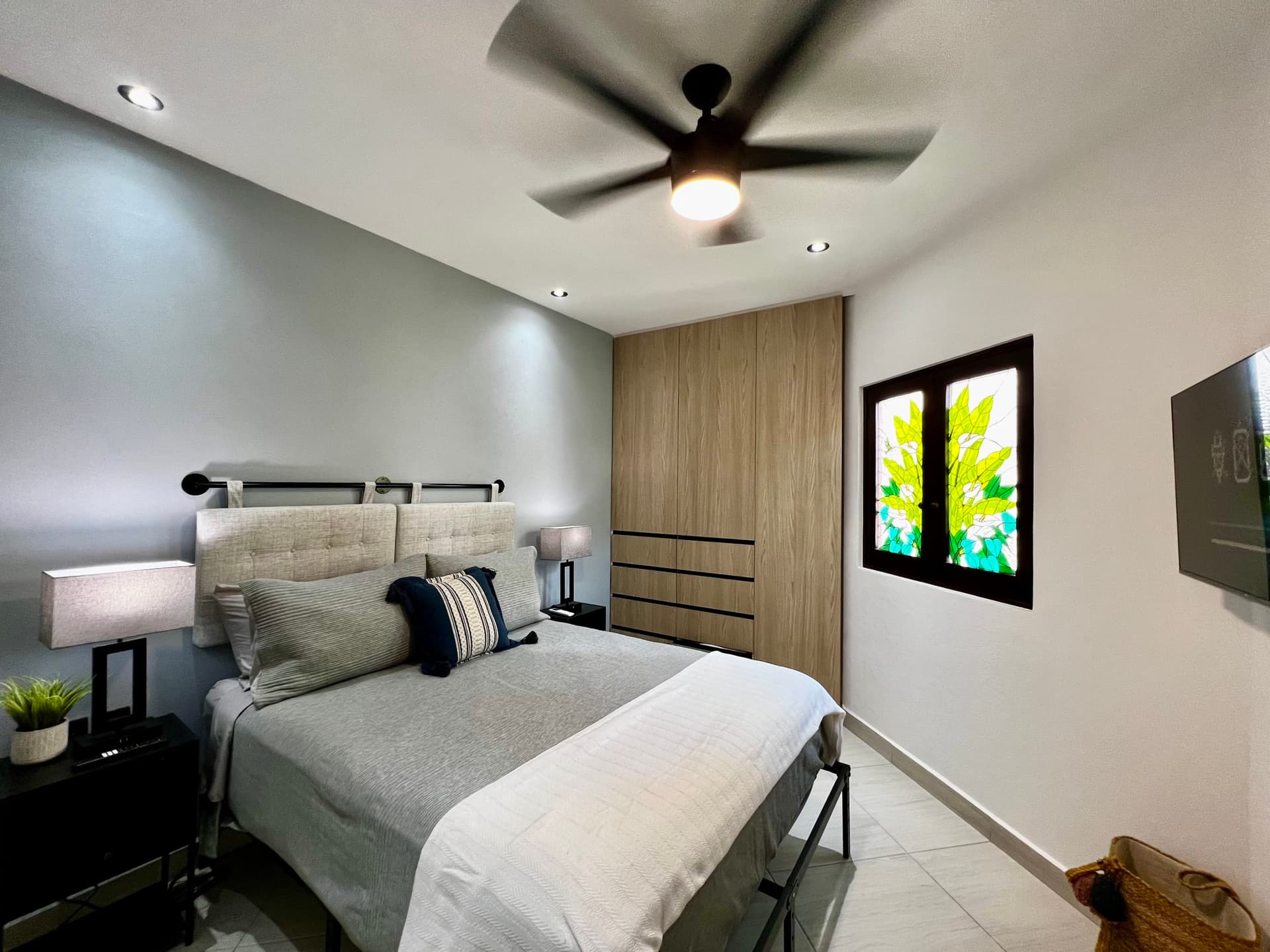 Driftwood Dream - Image 30