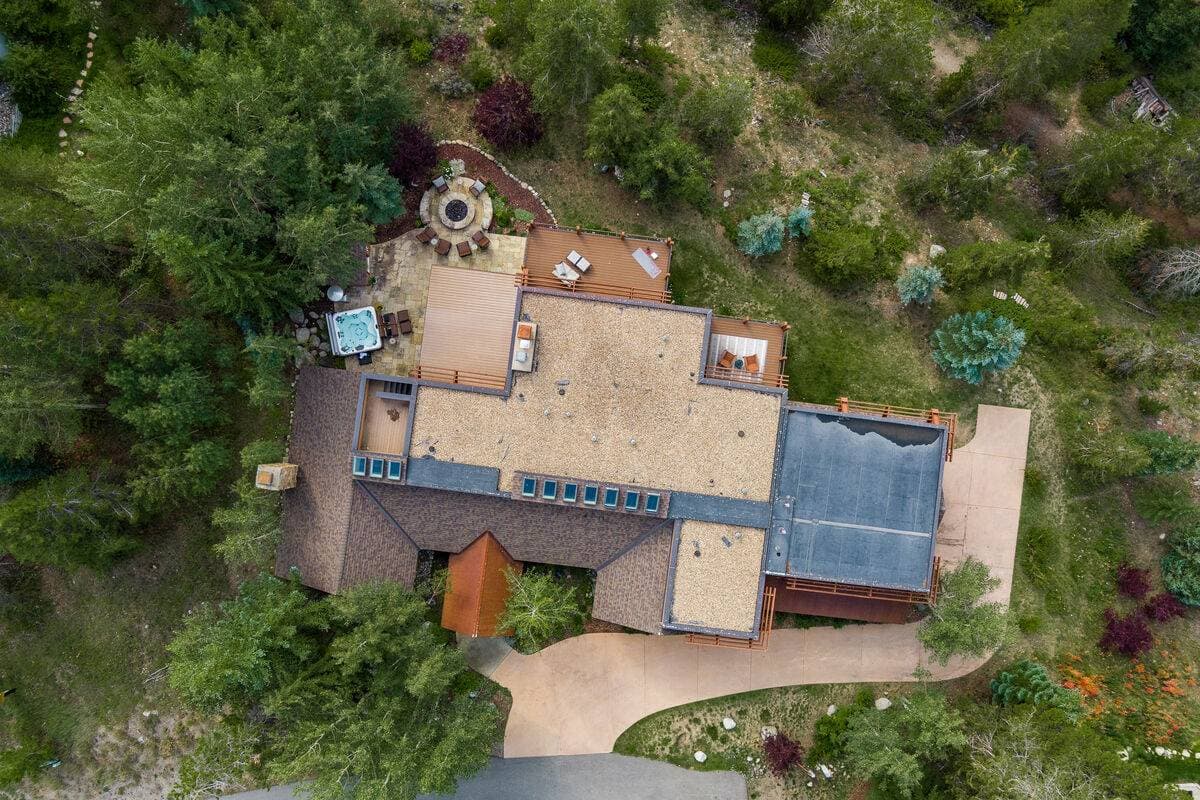 Four Sisters - Image 115