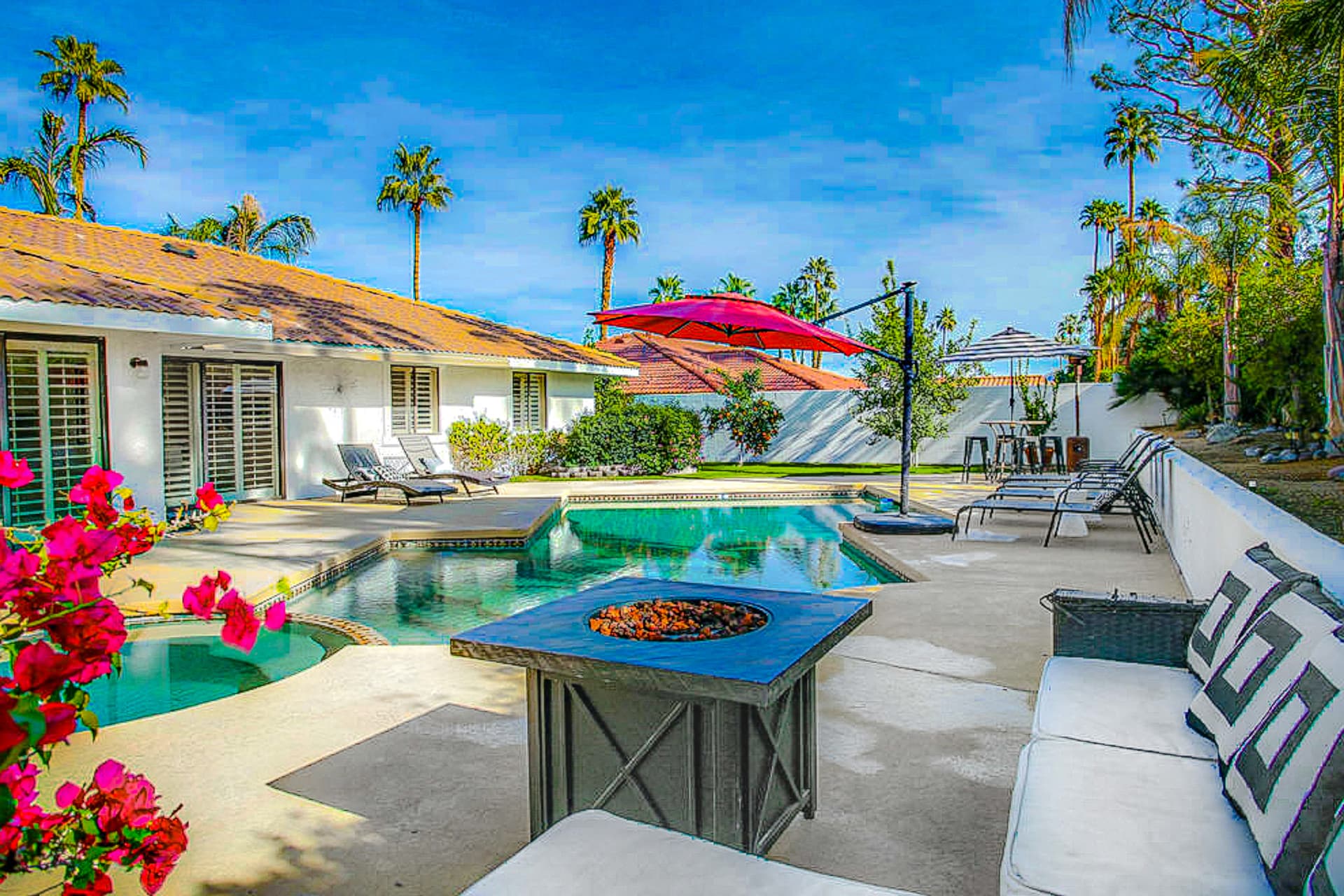 El Paseo Modern House - Image 5