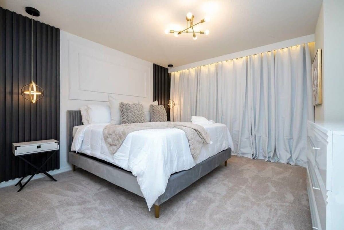 Windsor Island #4458 - Image 33