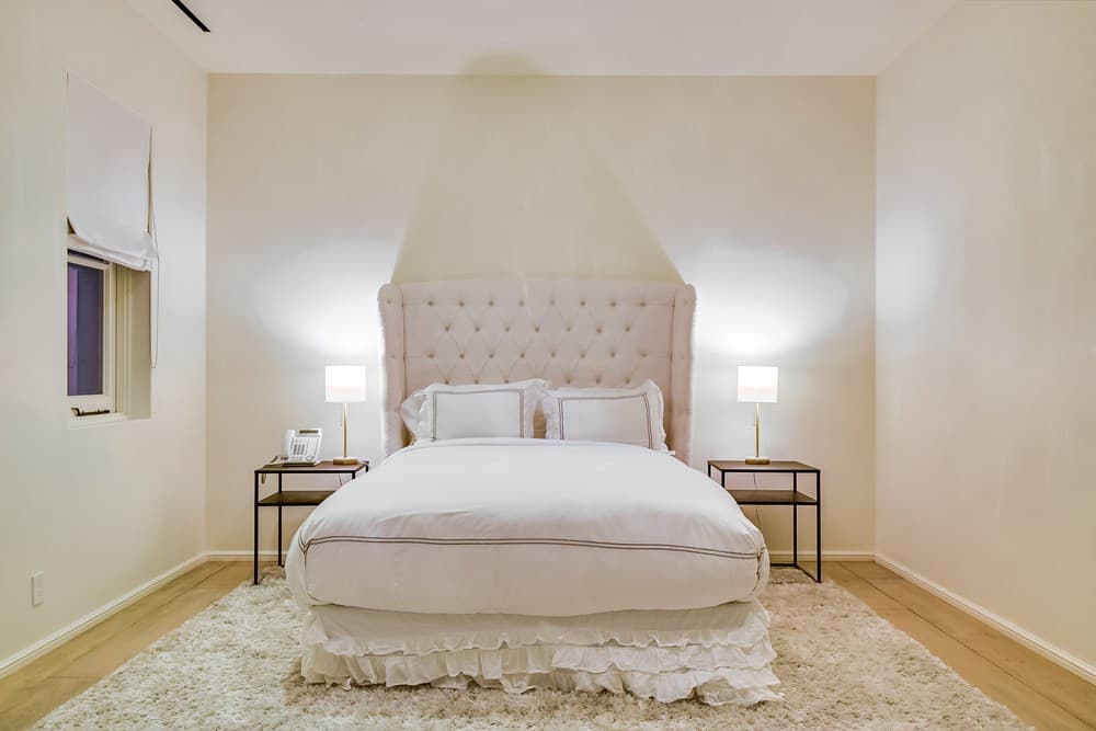 Chateau Serra Malibu - Image 40