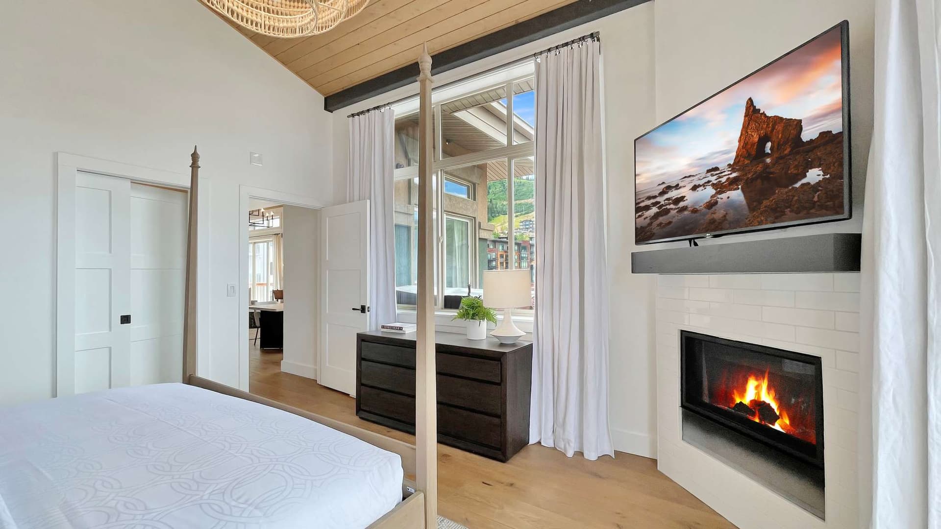 Sneaux Shack - Image 17