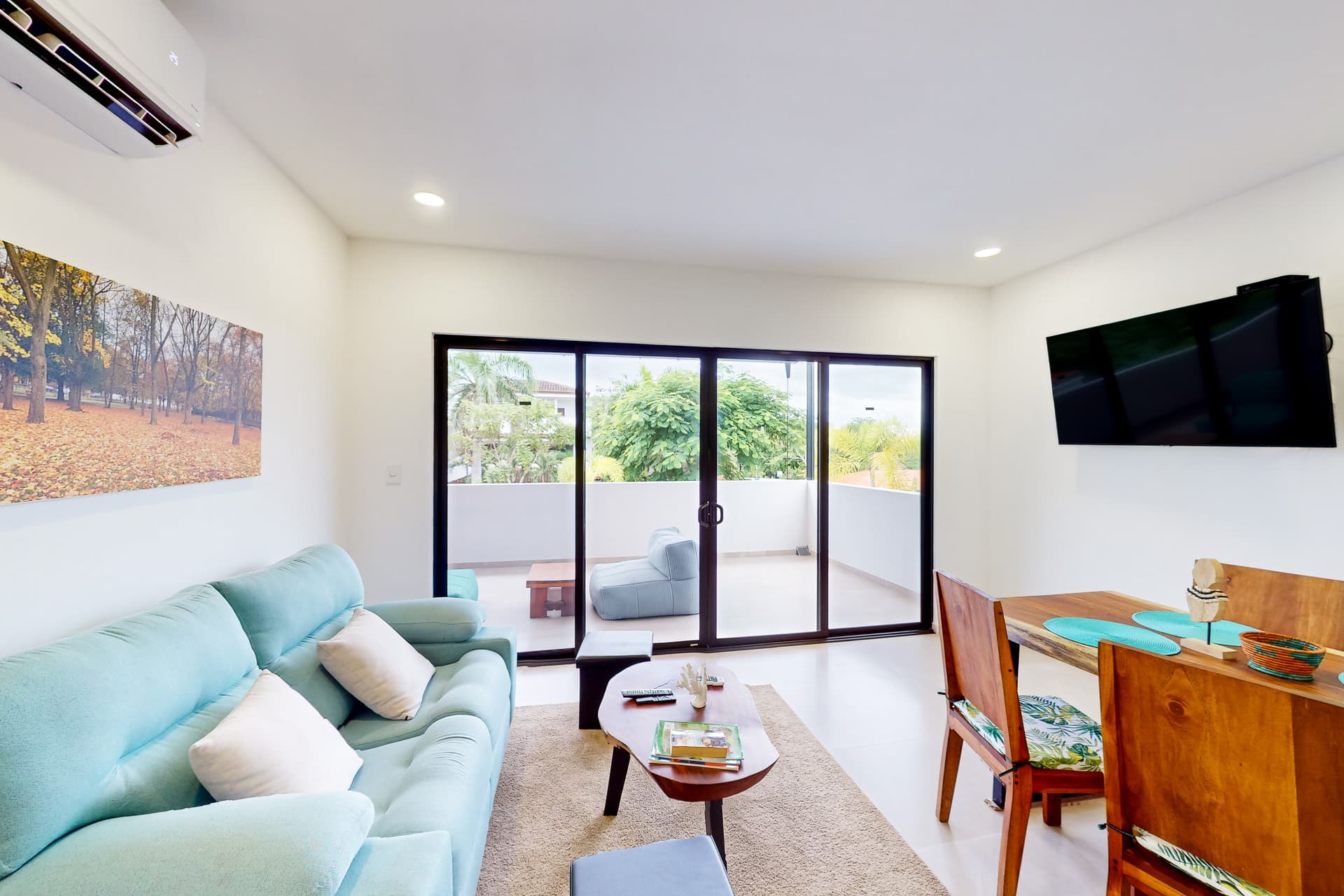 Coral Deluxe - Image 15