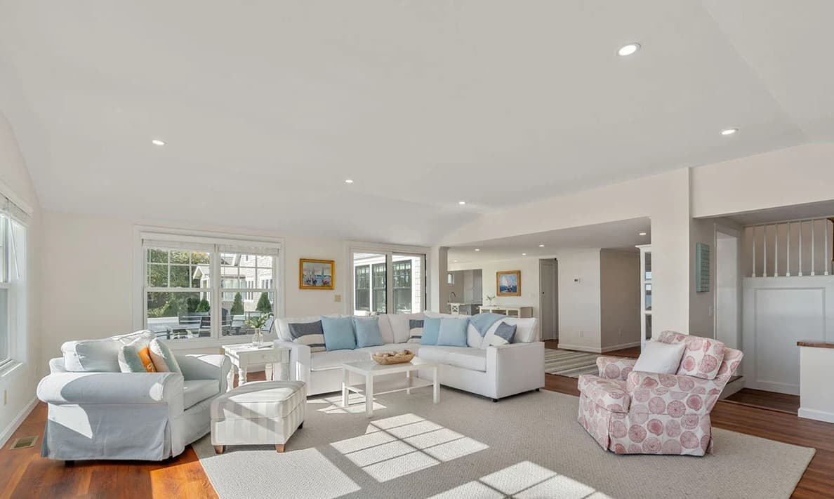 Summer House Too - Image 4