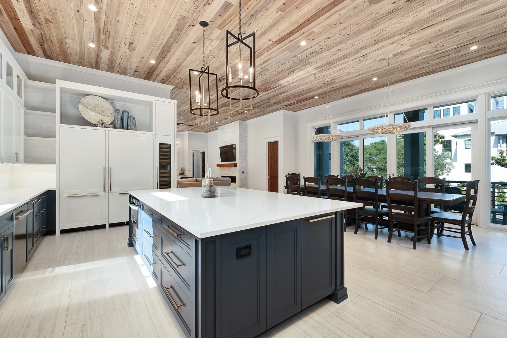 Social Manor - Image 11