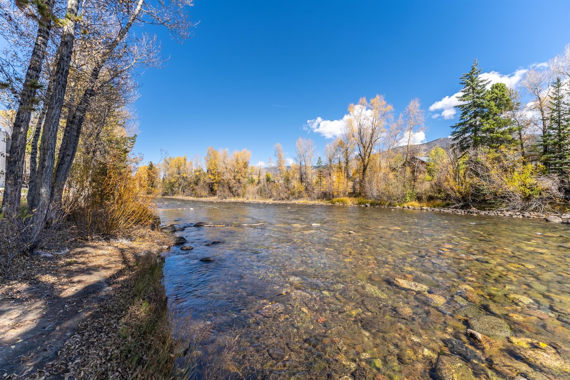 River West Residence - Image 32