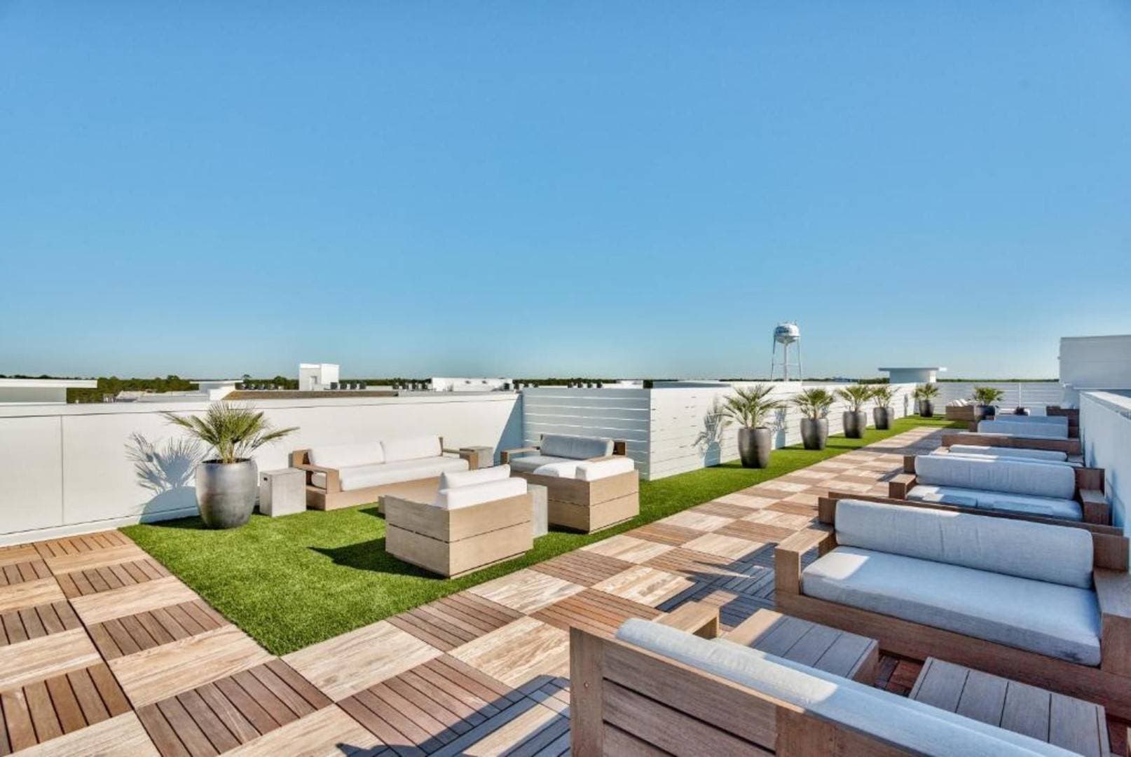 Pointe Residence - Image 38