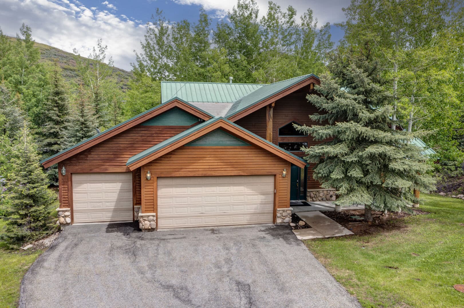 Snow Cloud Villa - Image 42