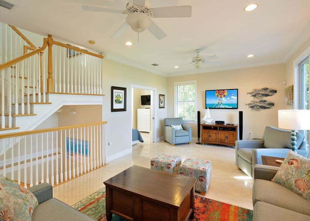 Coastal Comfort - Image 9