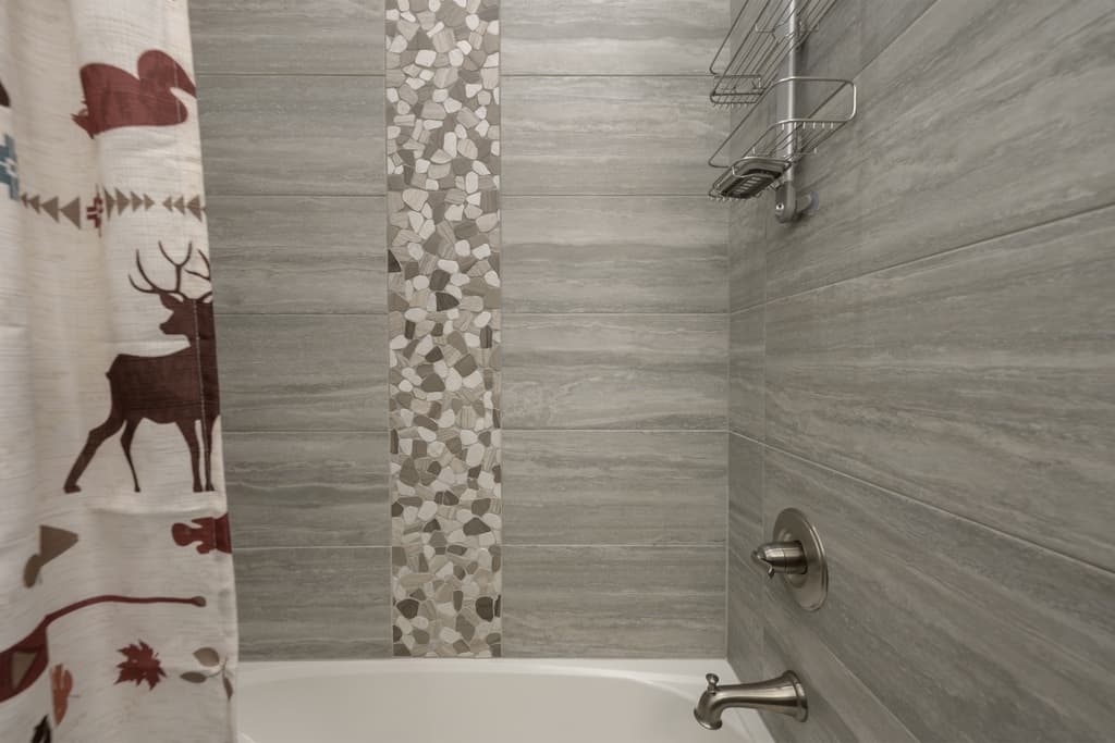 Continental Vista Condo - Image 16