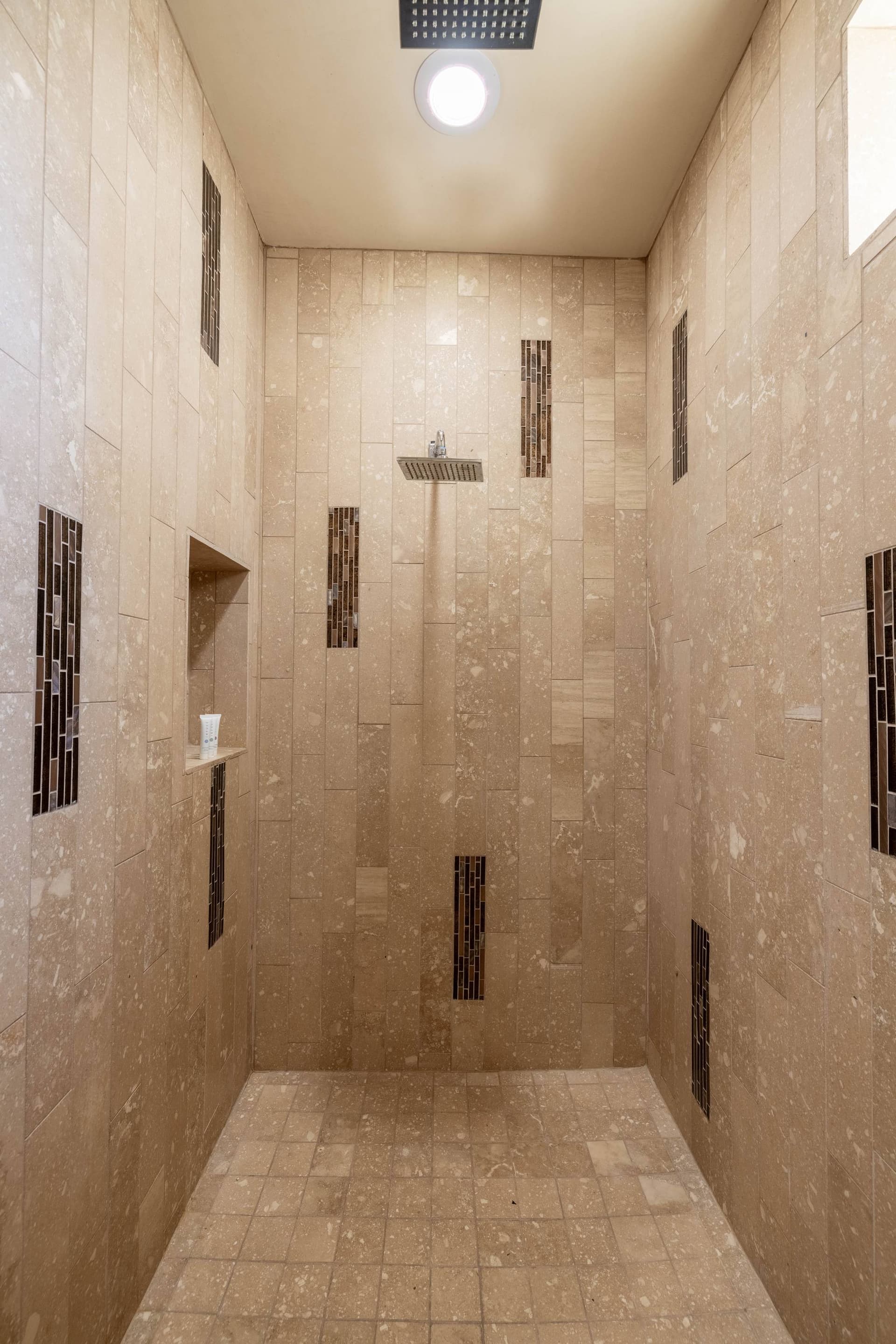 Residence on Cactus - Image 38