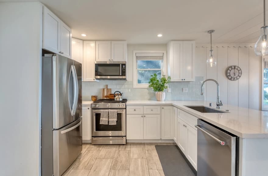 West Shore Lake House - Image 15