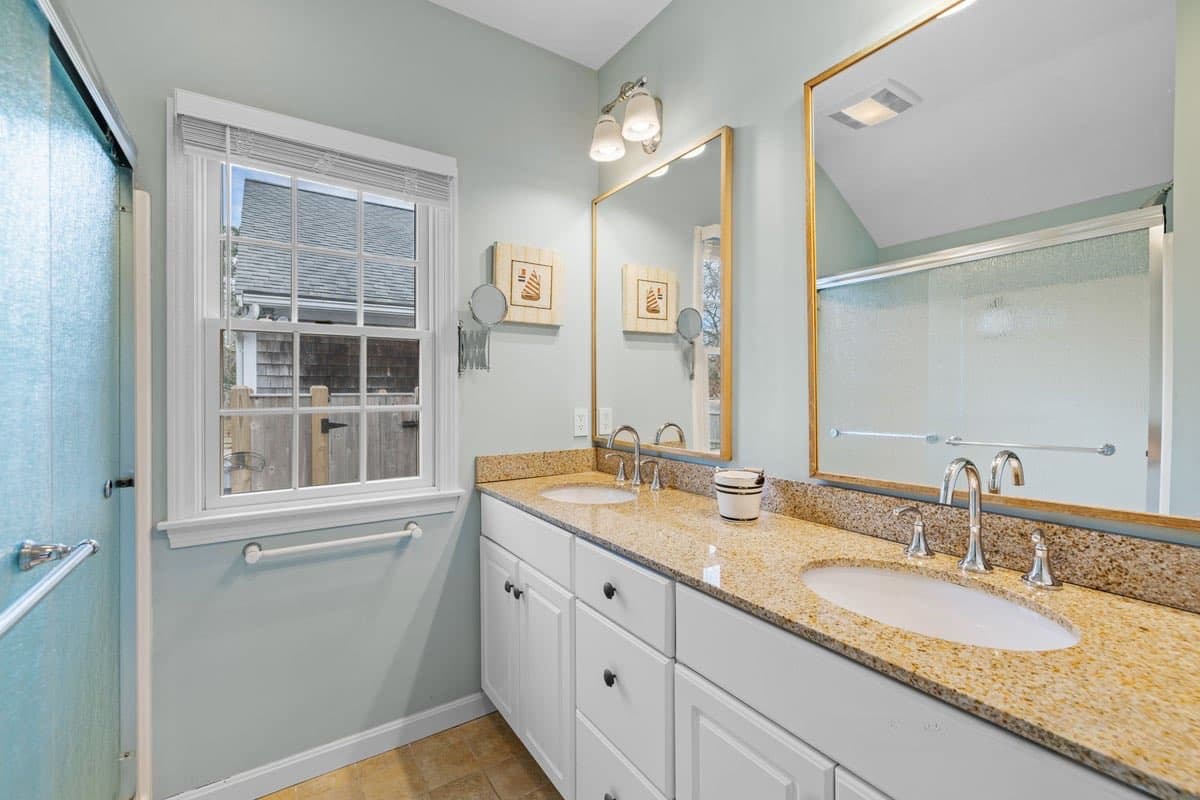 Point Pleasant - Image 14