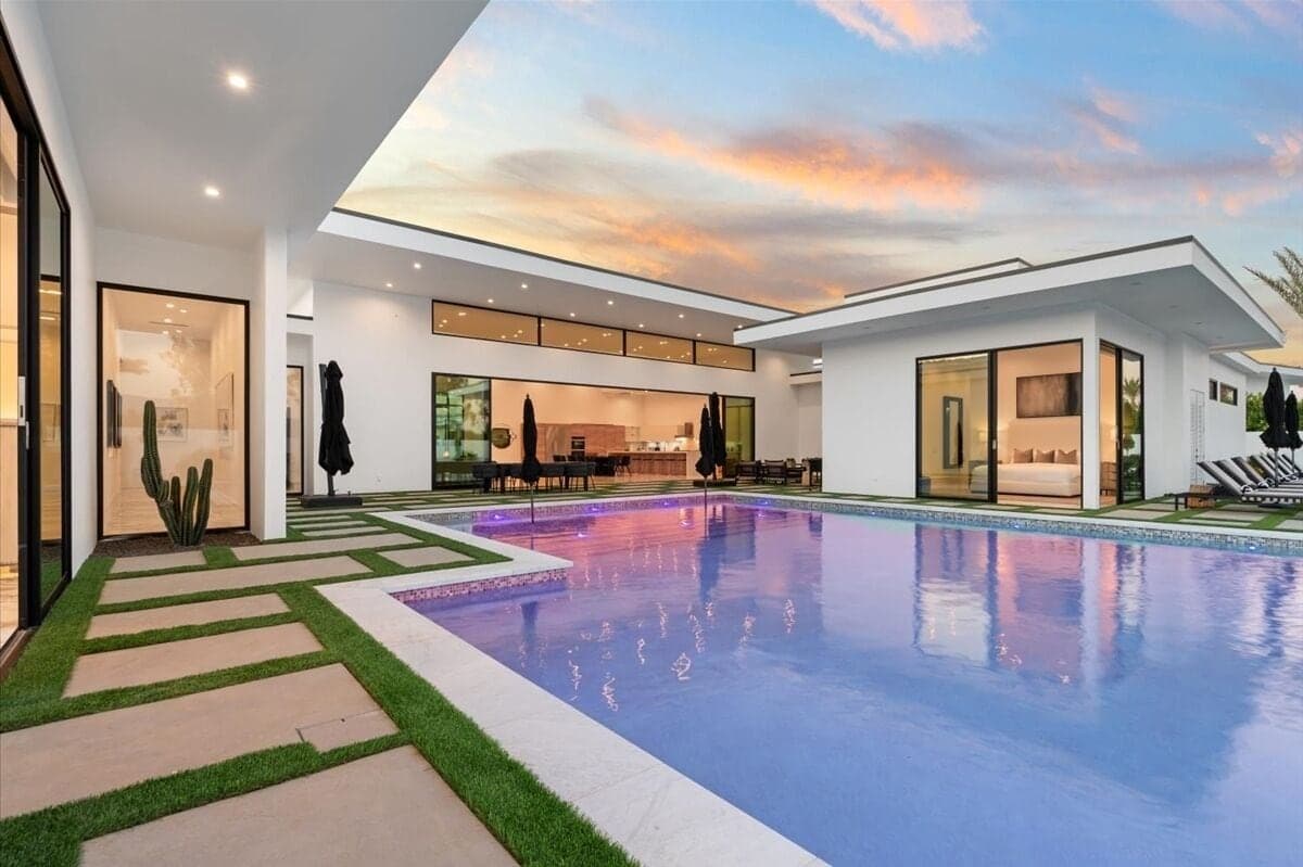 Bravo Villa #11 - Image 57