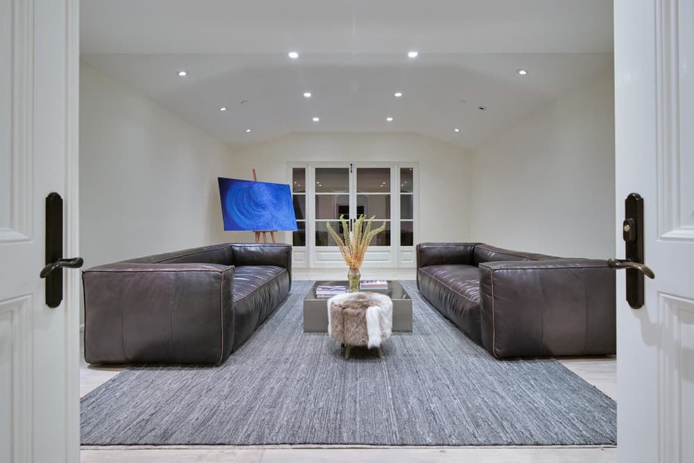 Chateau Serra Malibu - Image 21