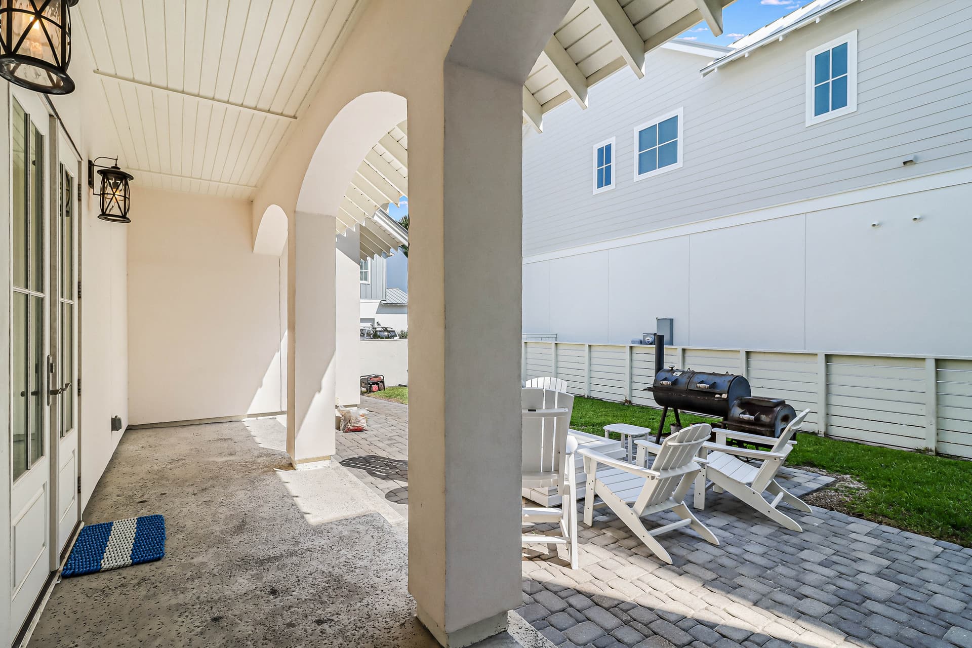 Sunset House - Image 42